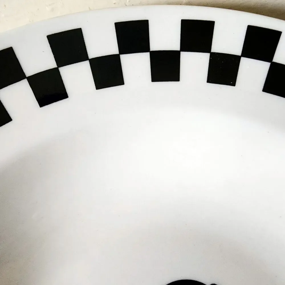 2 Gibson NASCAR Victory Rimmed Soup Bowls 9
